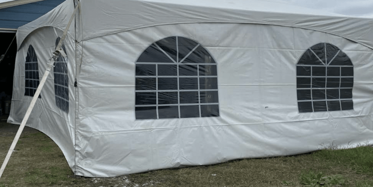 Sidewall with Window 7'x20' (1 Section)